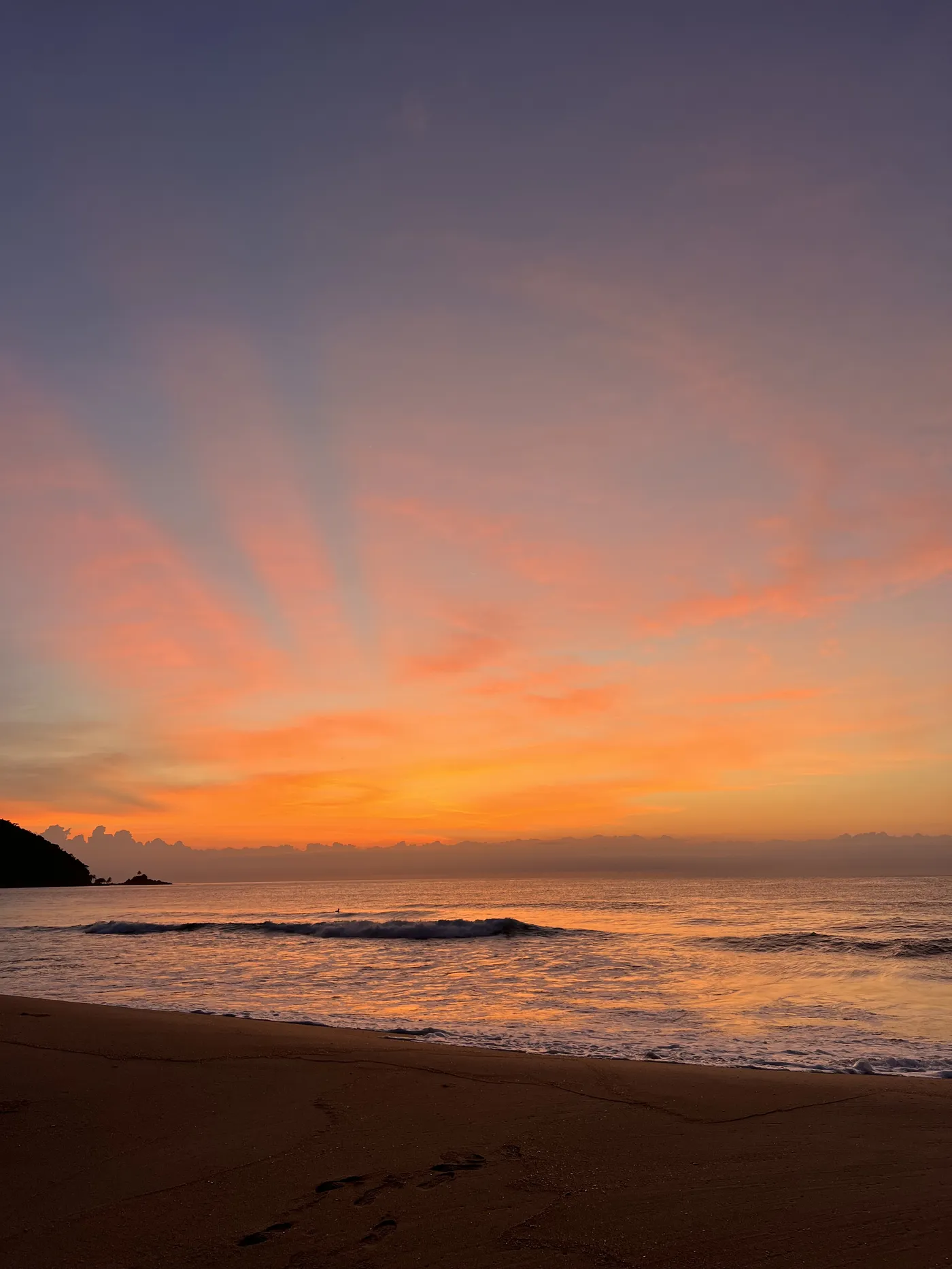 Nascer do sol para ensaio — foto autoral de Renan Life, Ubatuba