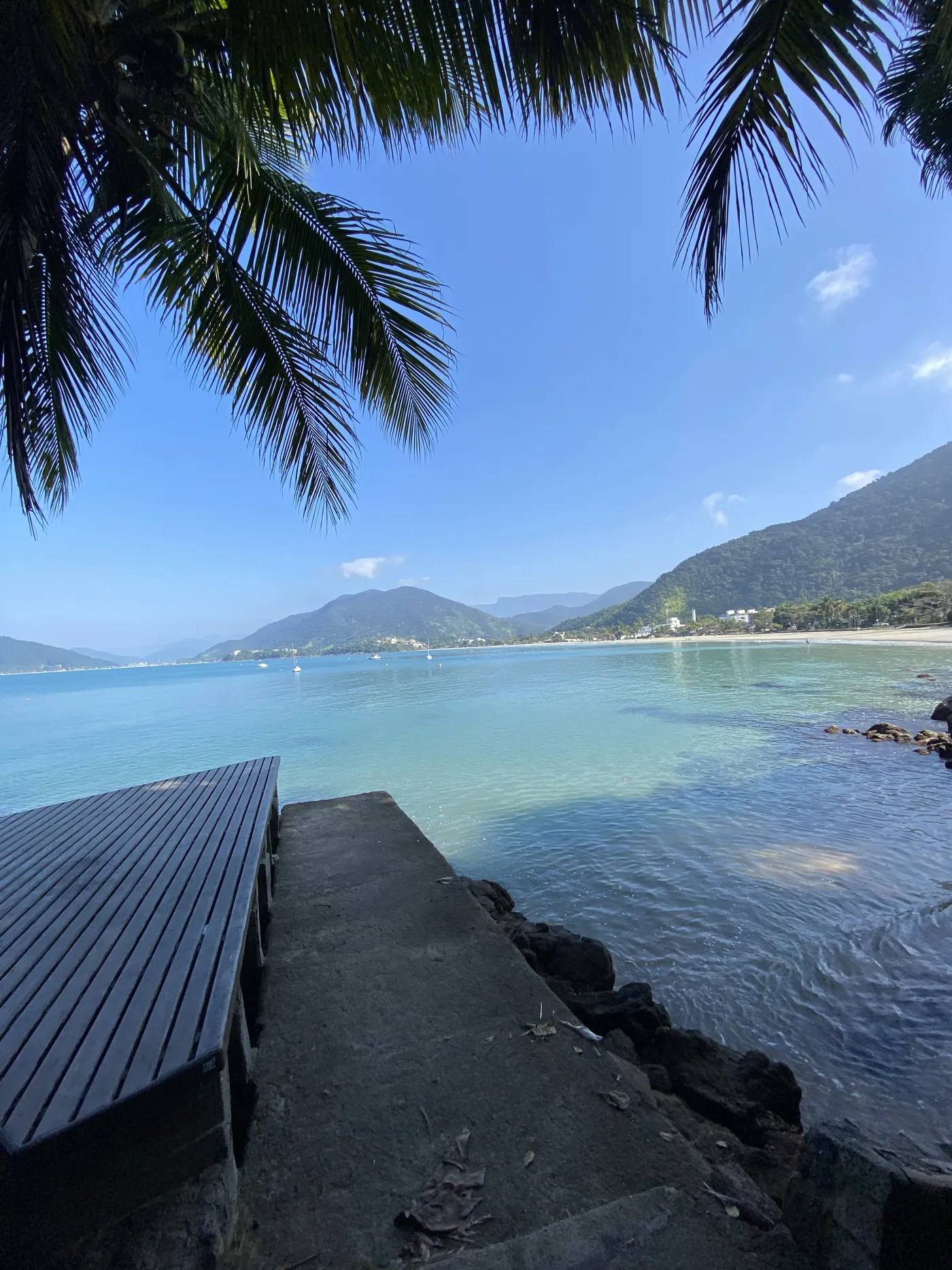 Ensaio na Praia da Enseada — foto autoral de Renan Life, Ubatuba