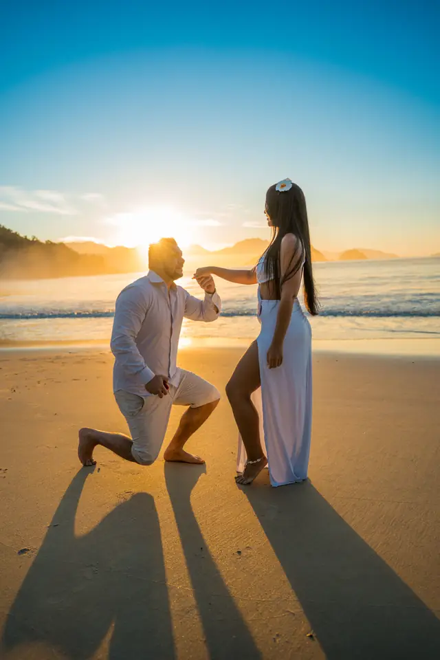 Pedido de casamento na praia em Ubatuba, foto de Renan Life fotógrafo