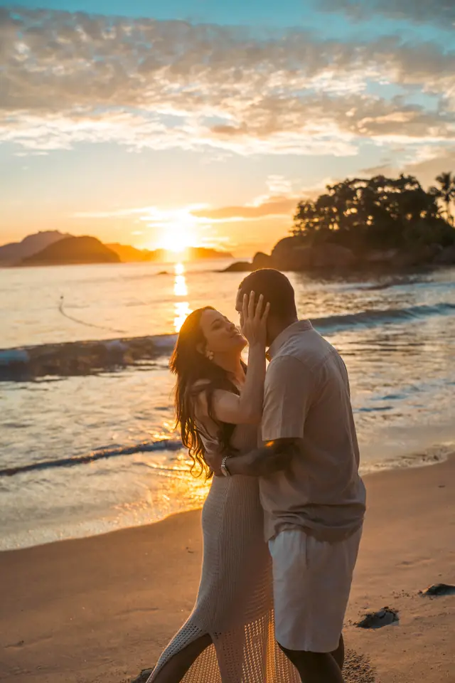 Pedido de casamento na praia em Ubatuba, foto de Renan Life fotógrafo