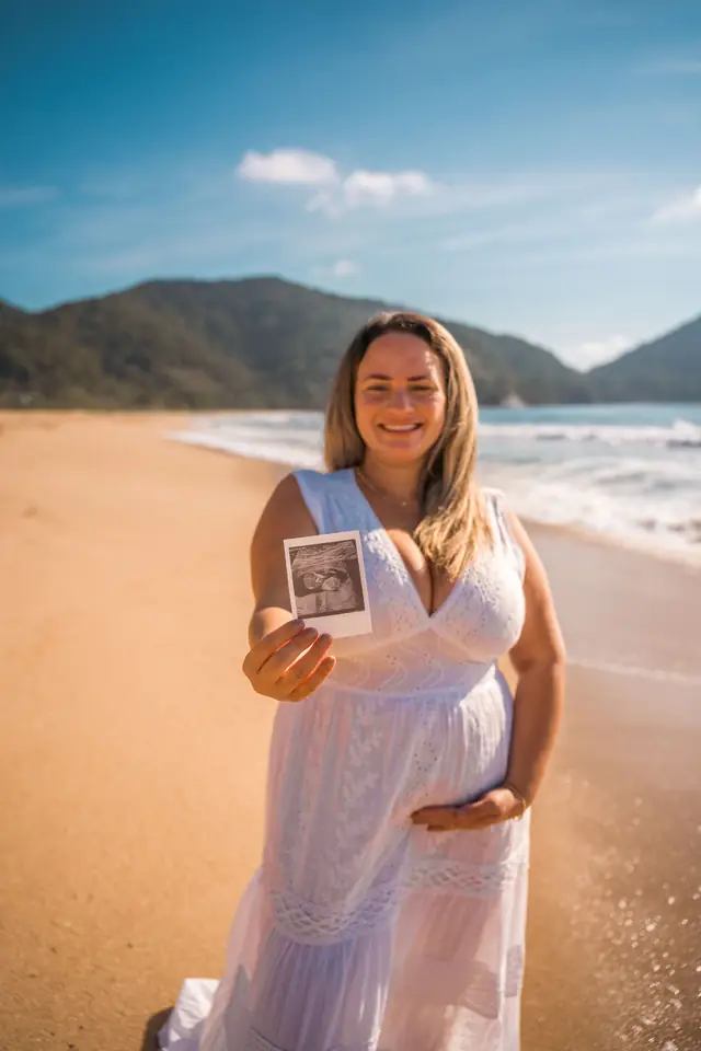 Ensaio de casal na praia em Ubatuba, foto de Renan Life fotógrafo