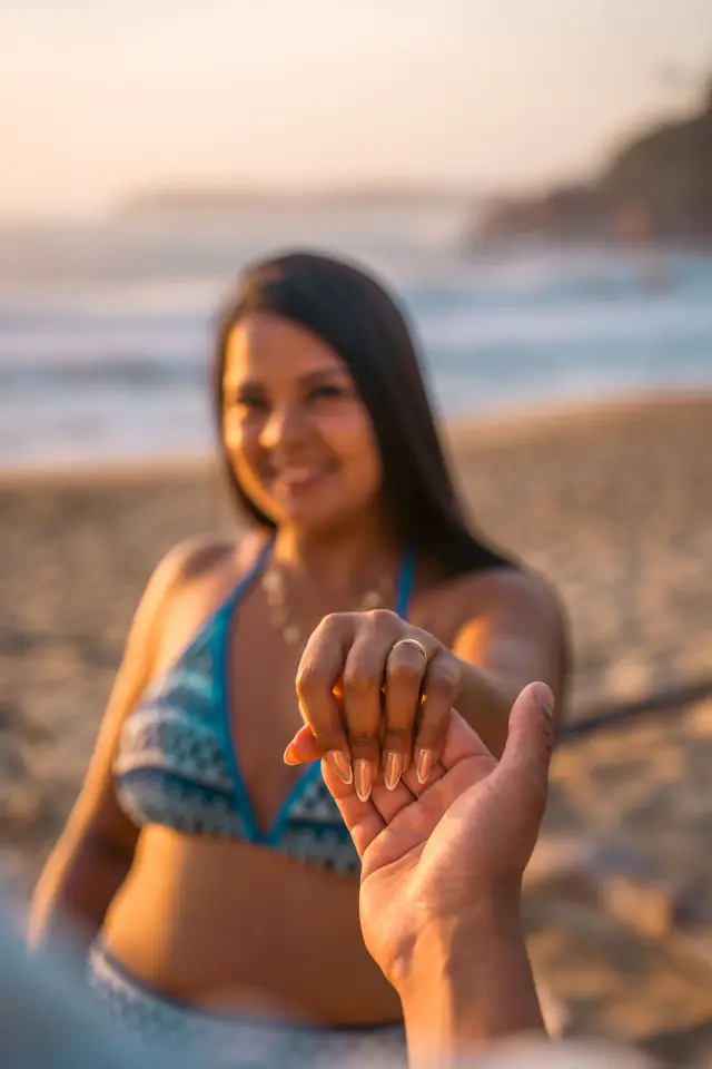 Ensaio de casal na praia em Ubatuba, foto de Renan Life fotógrafo