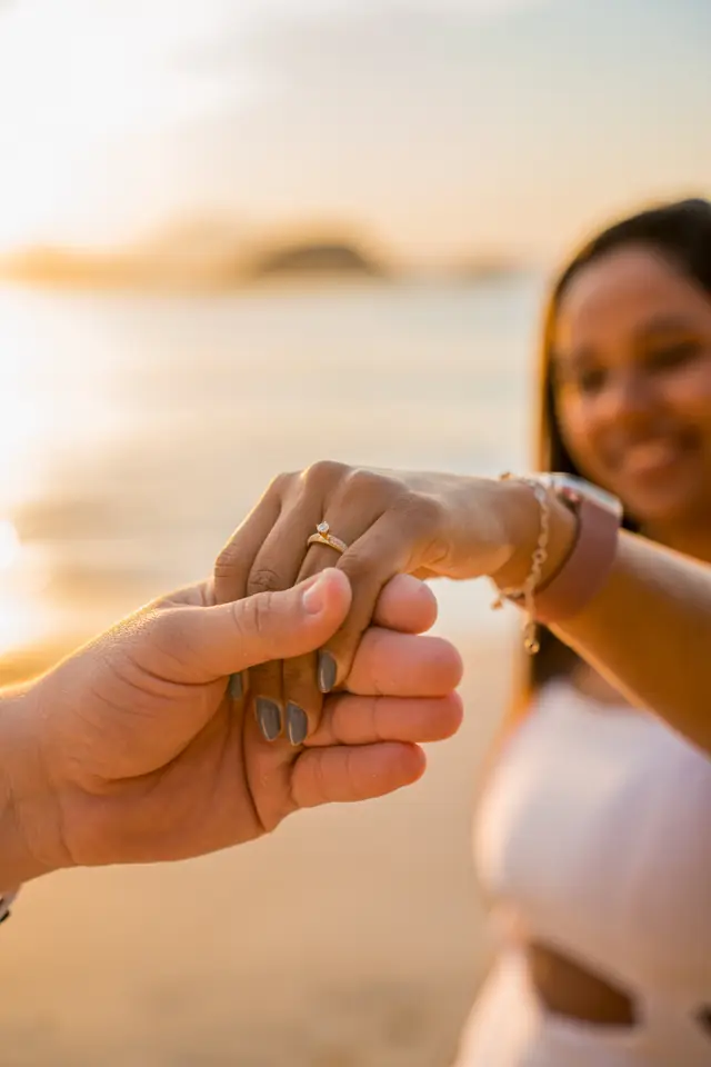 Pedido de casamento na praia em Ubatuba, foto de Renan Life fotógrafo
