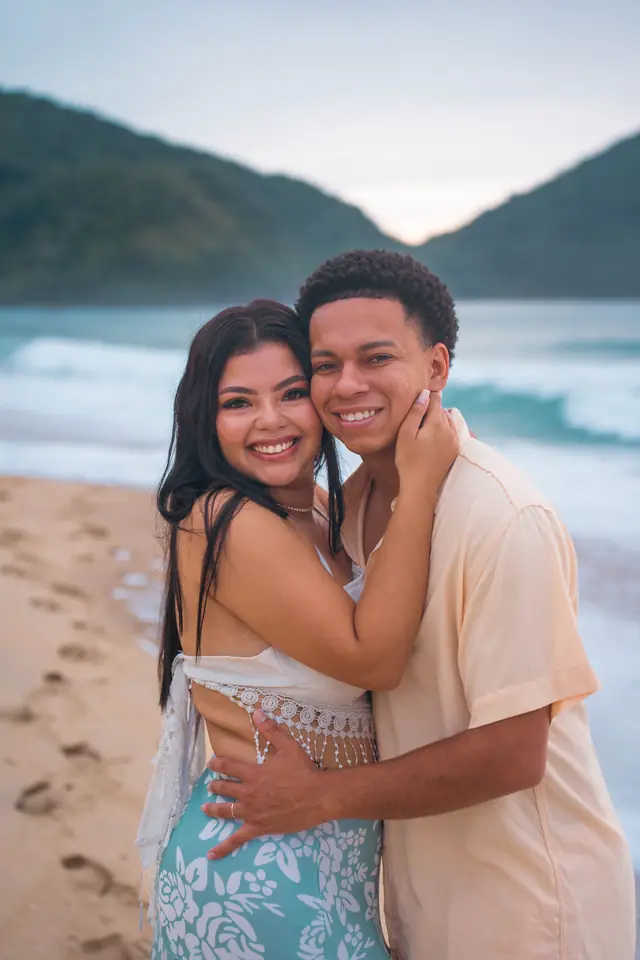 Pedido de casamento na praia em Ubatuba, foto de Renan Life fotógrafo