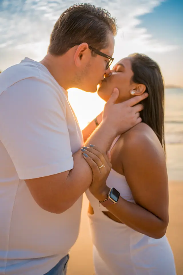Pedido de casamento na praia em Ubatuba, foto de Renan Life fotógrafo