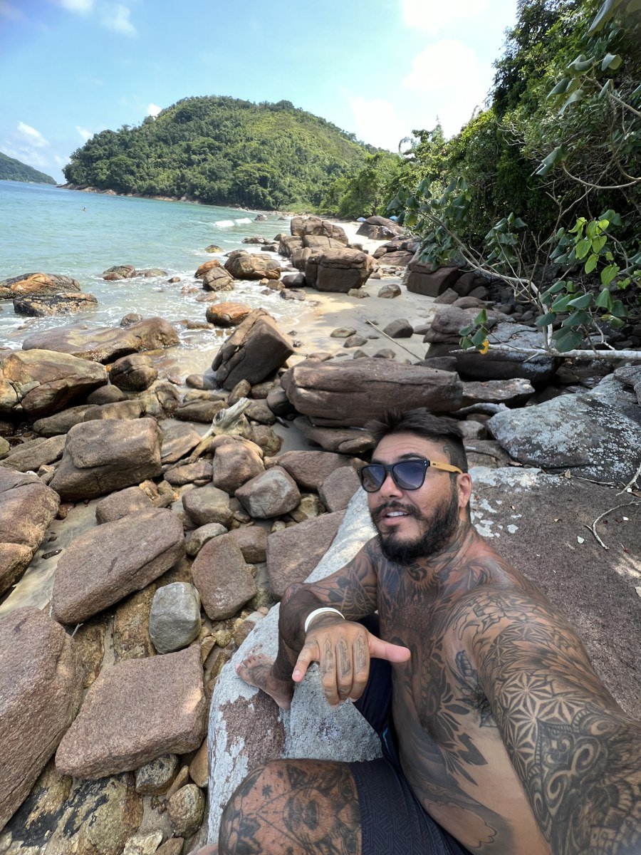 Renan na Praia do Léo, Ubatuba