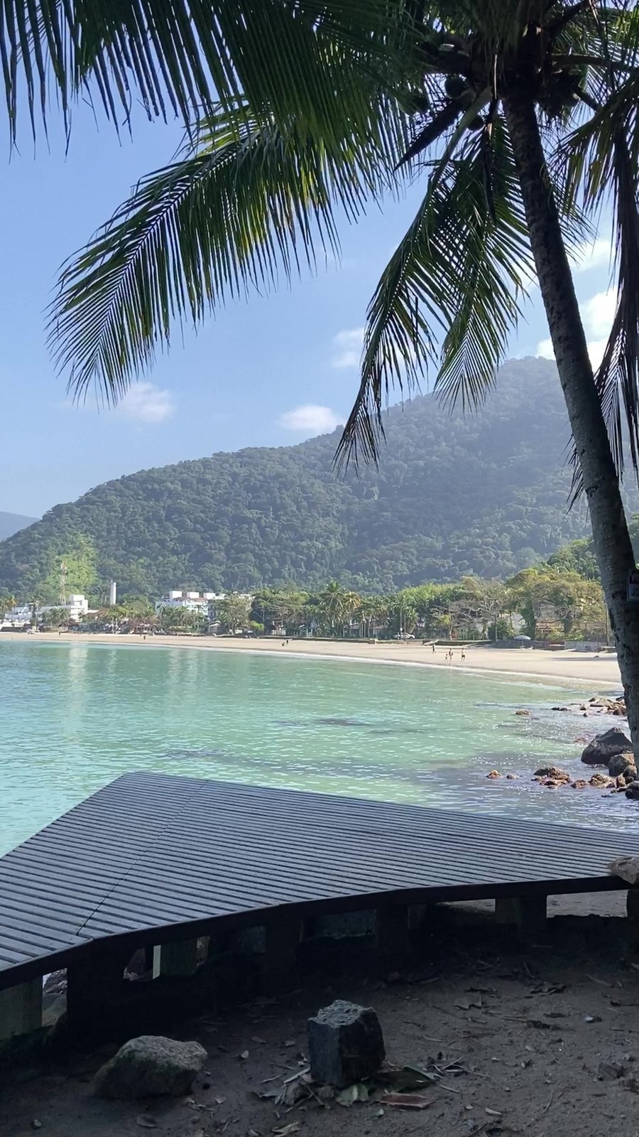 Deck de frente pro mar em Ubatuba